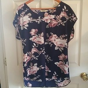 Bono Chic Floral Blouse🌹